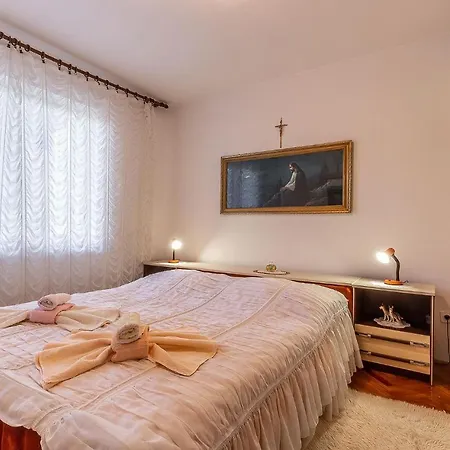 Irena Porec